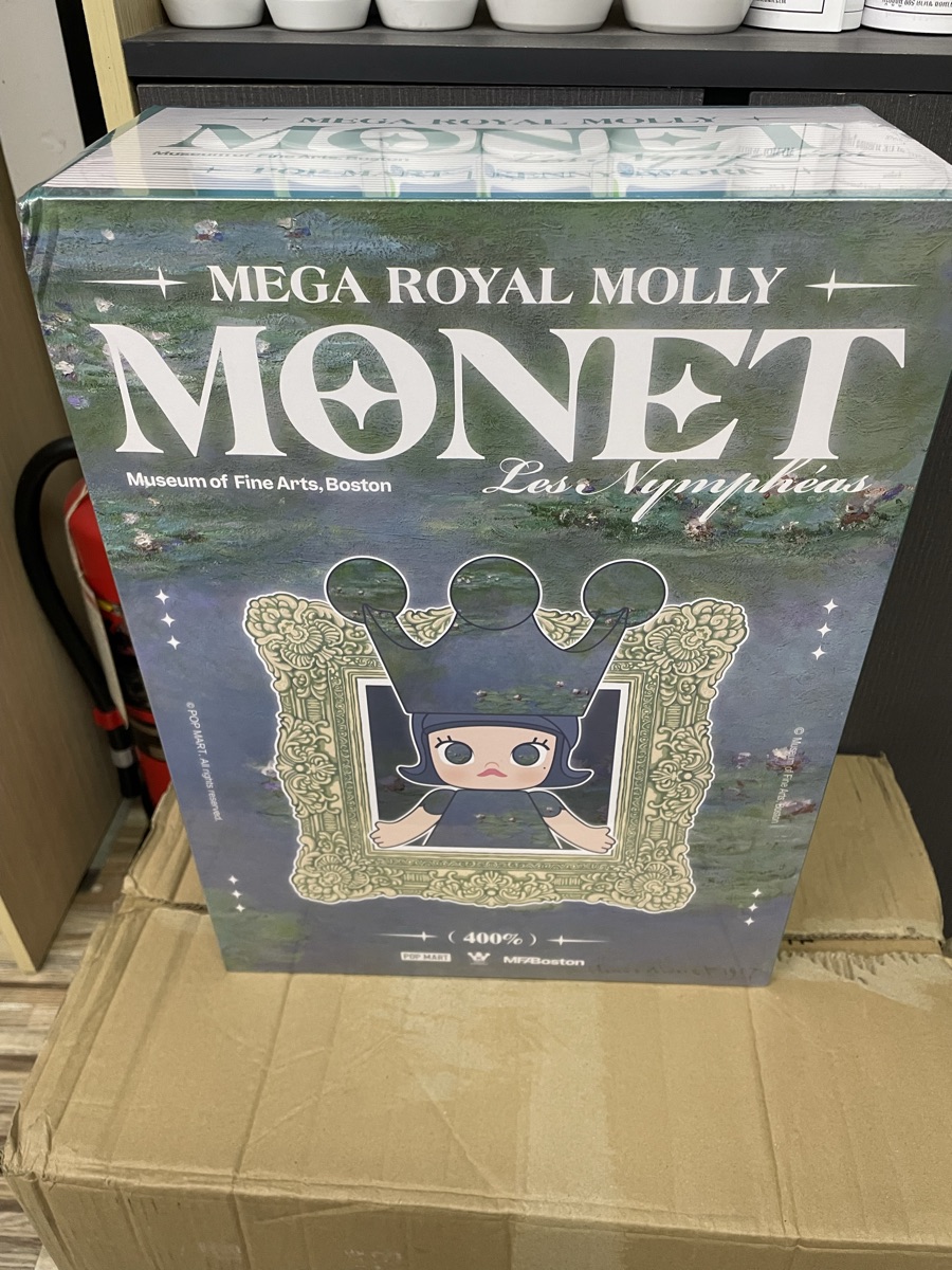 Pop Mart Mega Royal Molly Monet-Les Nympheas 400% | ของแท้