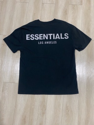 FEAR OF GOD ESSENTIALS Los Angeles 3M Tシャツ FOG Essentials Los Angeles 3M Boxy T-Shirt ロゴ Tシャツ