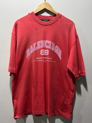 BALENCIAGA Maison balenciaga t-shirt medium fit in red (612966TLVJ16441,  612966TLVJ11074)