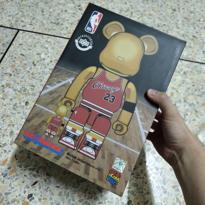 BE@RBRICK Michael Jordan 1985 ROOKIE JERSEY 400% + 100% BE@RBRICK Michael Jordan 1985 ROOKIE JERSEY 400% + 100%