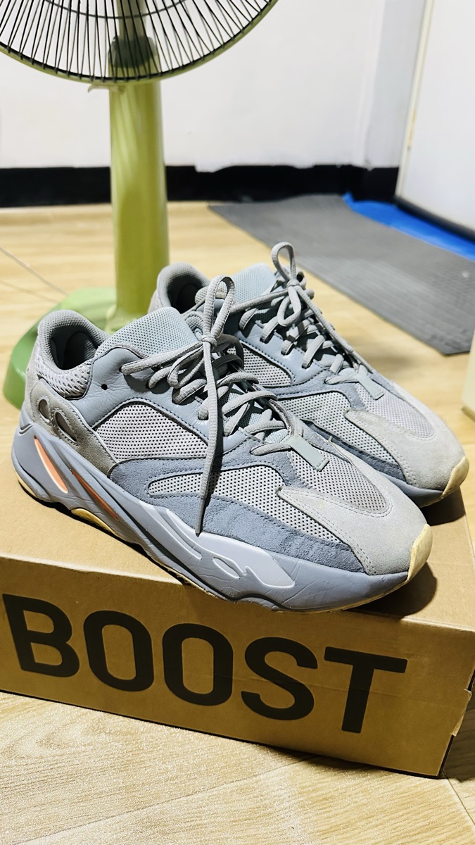 yeezy 700 inertia precio