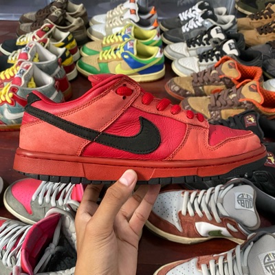 Buy & Sell Nike SB Dunk Low Pure Blood | 100% Authentic