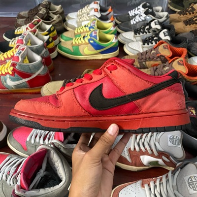 NIKE SB DUNK PURE BLOODとVampsのセット27.5cm NIKE SB DUNK LOW PURE BLOODとVampsのセット NIKE DUNK LOW PRO SB TRUE