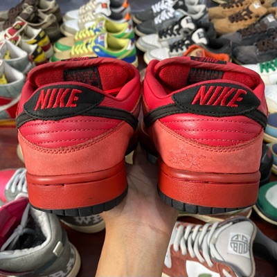 Buy & Sell Nike SB Dunk Low Pure Blood | 100% Authentic Buy & Sell Nike SB Dunk Low Pure Blood | 100% Authentic