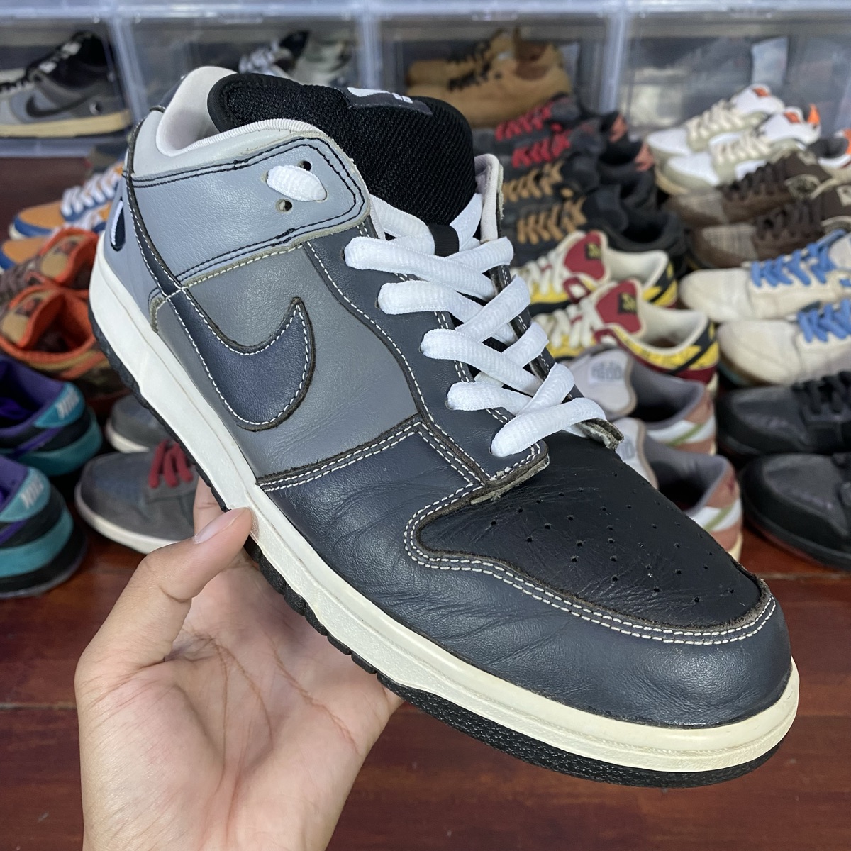 nike sb dunk low lunar eclipse east