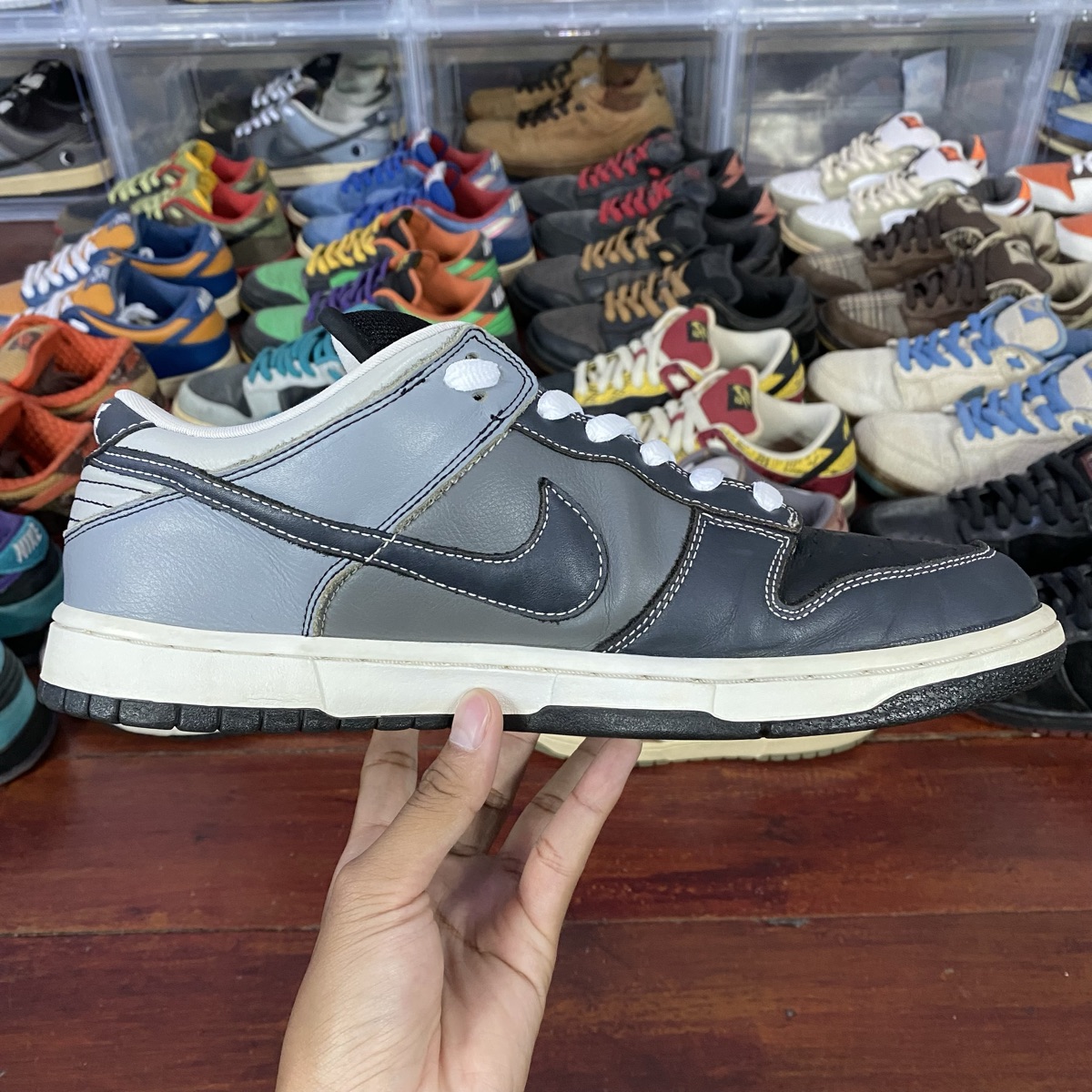 nike sb dunk low lunar eclipse east