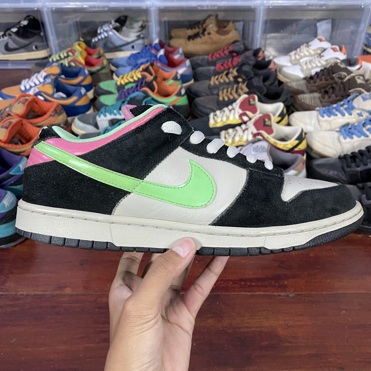 Nike SB Dunk Low Magnet Light Poison Green