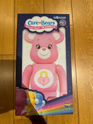 SASOM | collectibles BE@RBRICK Care Bears(TM) Secret Bear(TM) 400