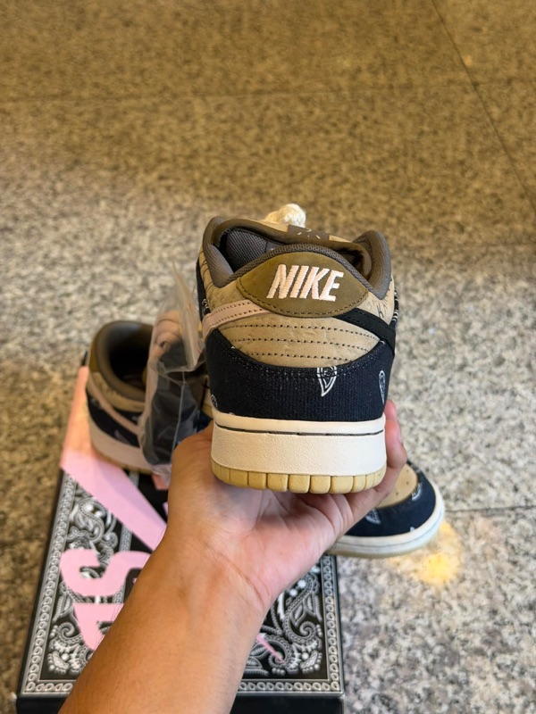 special box travis scott sb