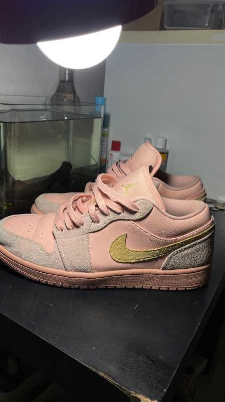 Jordan coral outlet stardust