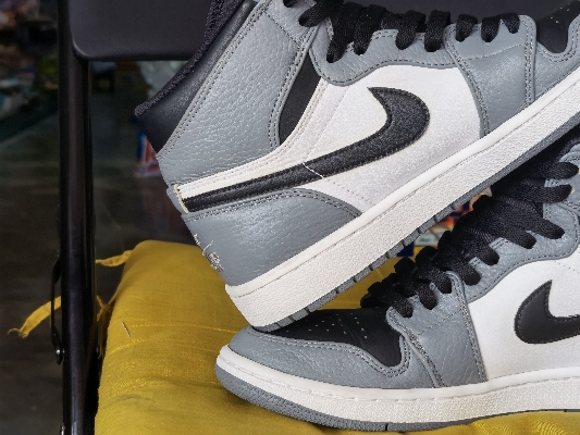 Jordan 1 retro hot sale rare air cool grey