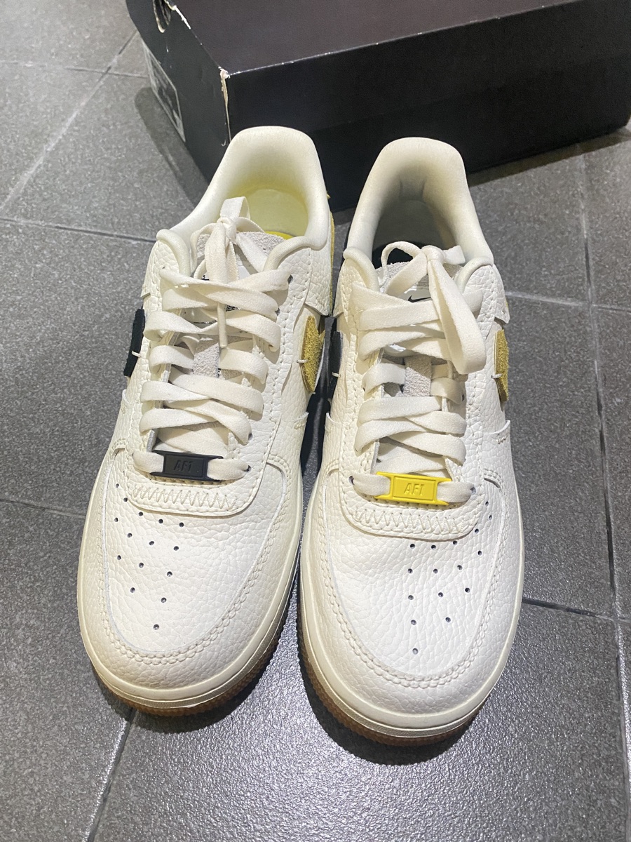 Nike Air Force 1 Vandalised LXX Sail/Green ＆ Black/Yellow Nike Wmns Air Force 1 '07 LXX 'Vandalized' | SASOM