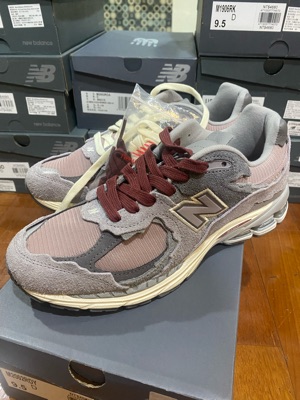 New Balance 2002R Protection Pack Zinc Eiffel Tower | SASOM