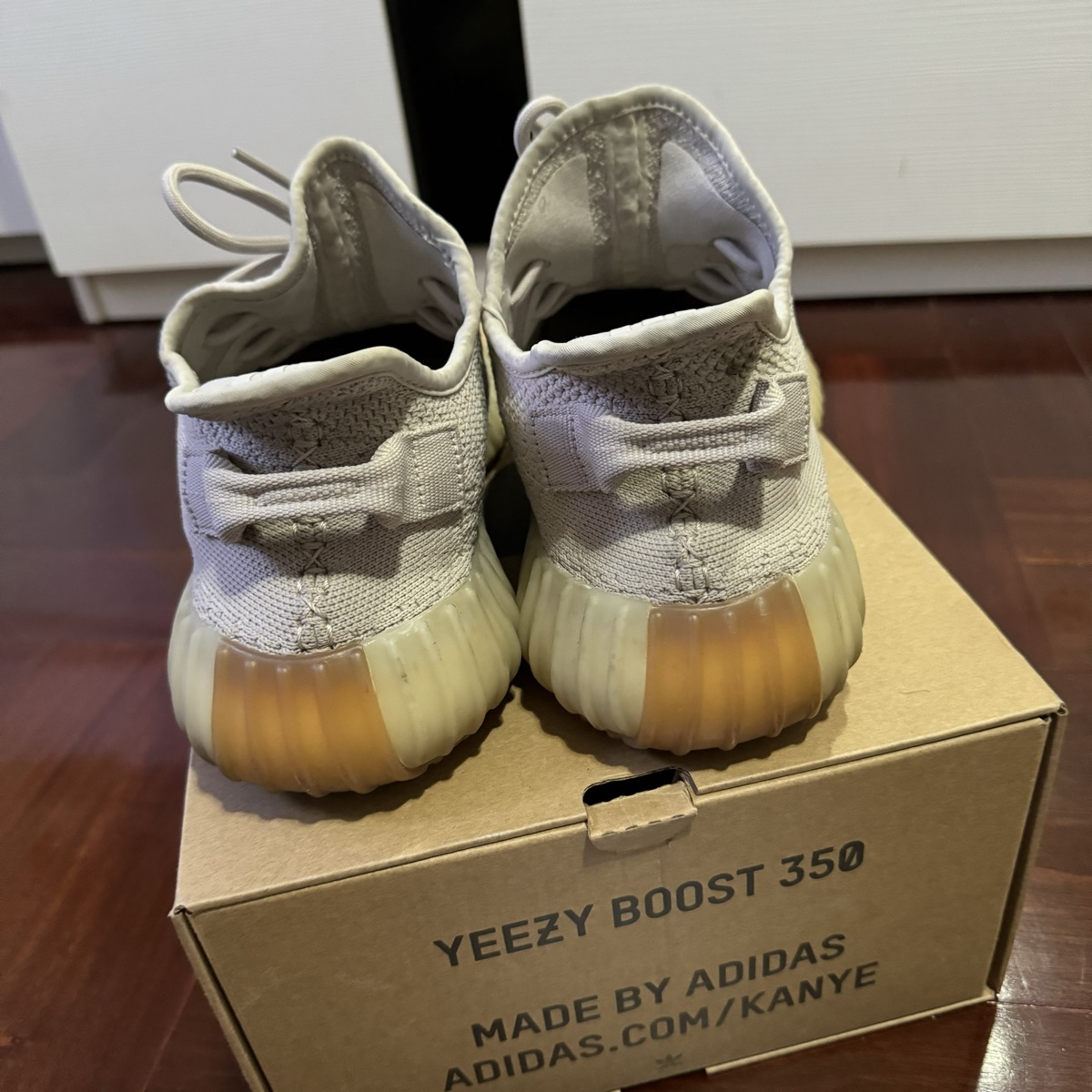 sesame yeezy color