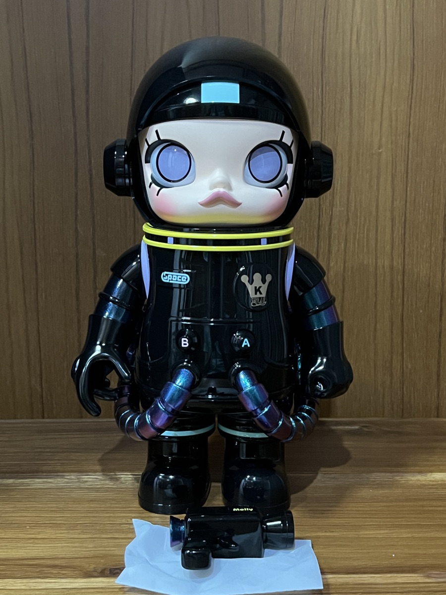 その他 MEGA SPACE MOLLY 400% EREBUS MEGA SPACE MOLLY 400% Erebus 2025 Limited Edition – TOYSEZ