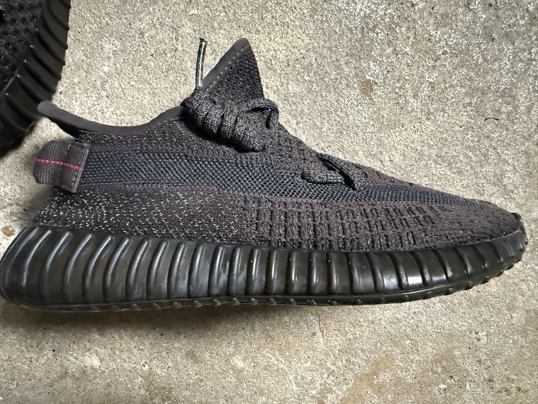adidas Yeezy Boost 350 V2 Black (Non-Reflective) | SASOM