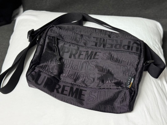 【新品】SS19 Supreme Shoulder Bag Black　黒 シュプリーム How To Know If Your Supreme Bag Is Real (2025)