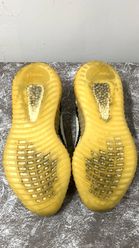 adidas Yeezy Boost 350 V2 Zebra | -