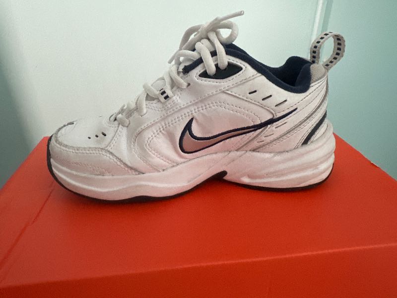 vintage nike air monarch