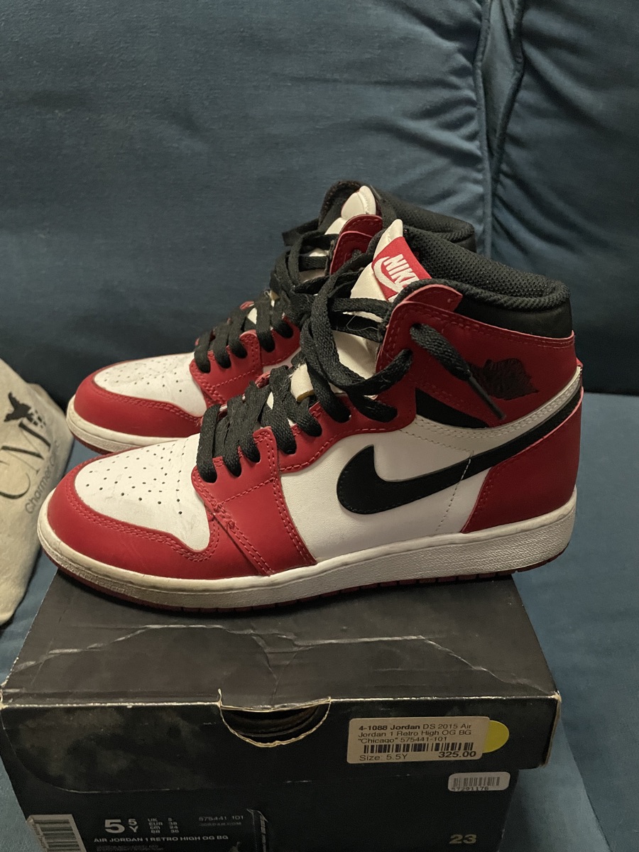 Buy & Sell Jordan 1 Retro High OG Chicago 2015 | SASOM Buy & Sell Jordan 1 Retro High OG Chicago 2015 | SASOM