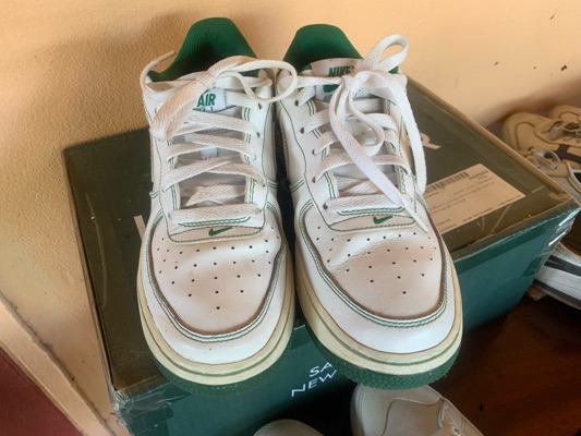 nike air force 1 low contrast stitch pine green