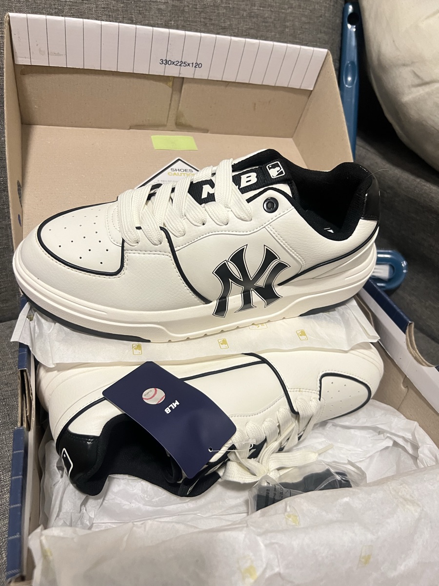 MLB Chunky Liner New York Yankees Off White | SASOM