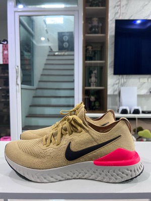 nike epic gold