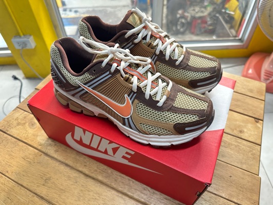 Buy & Sell Nike Zoom Vomero 5 Wheat Grass Cacao Wow | SASOM