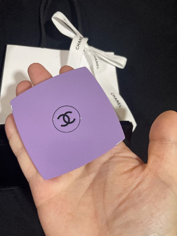 Chanel Miroir Double Facettes Limited-Edition Mirror Duo 135