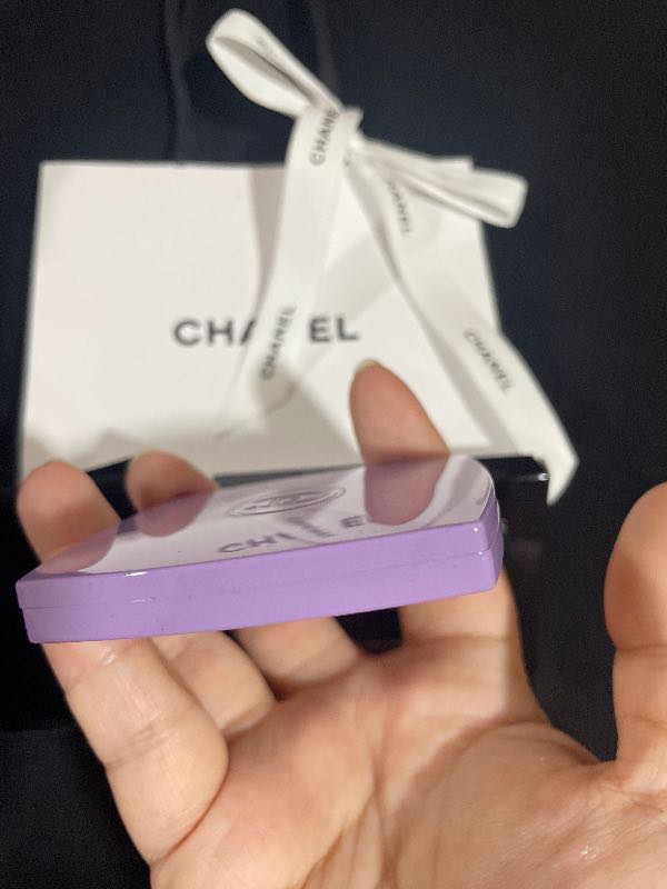 Chanel Miroir Double Facettes Limited-Edition Mirror Duo 135