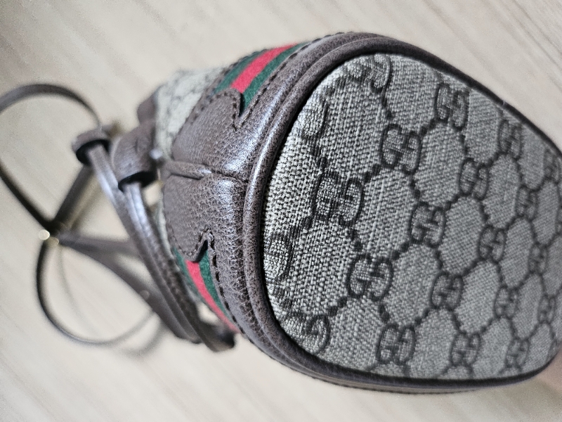 GUCCI＊OPHIDIA MINI BUCKET BAG ミニバケットバッグ＊送料込 オフィディア〕ミニ バケットバッグベージュ＆エボニー GG