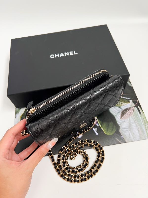 SASOM  bags Chanel Flap Phone Holder With Chain In Grained Calfskin Enamel  With Gold-Tone Metal Black Check the latest price now!