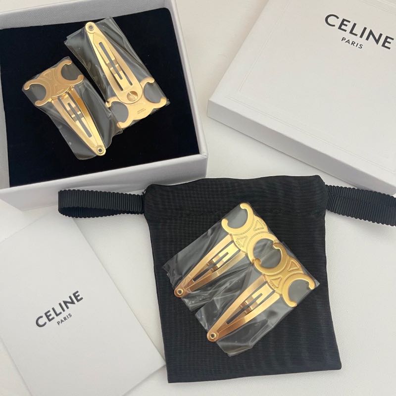Celine Hair Accessories Set of 2 Triomphe Snap Hair Clips in Brass with  Gold Finish and Steel
