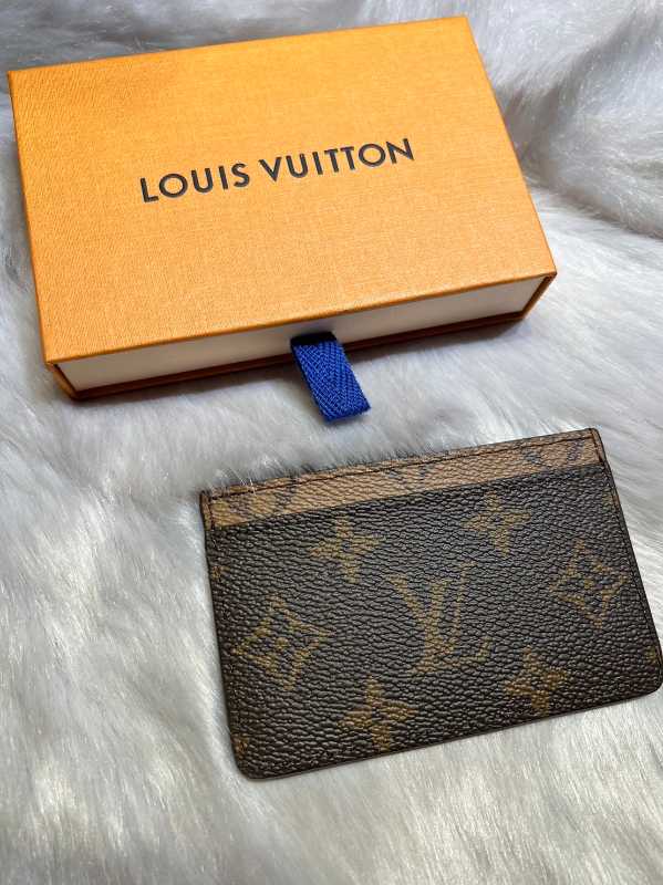 Louis Vuitton Monogram Unisex Canvas Card Holders (M01199)