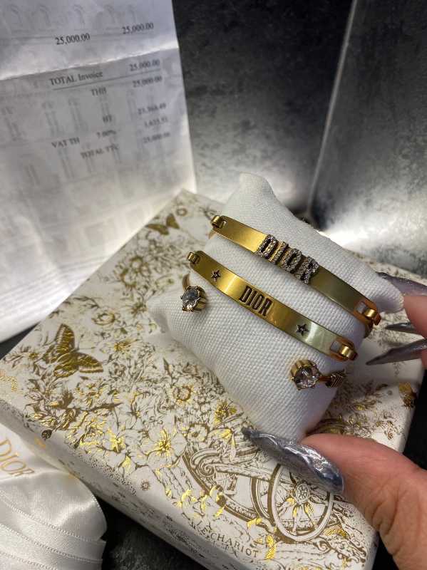 【人気☆上品でエレガント】Dior Dio(r)evolution ブレスレット ☆ディオール☆“Dio(r)evolution” 偽物ブレスレット3点セット