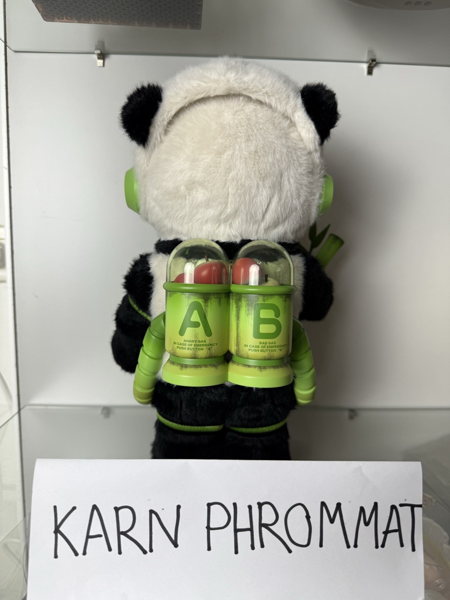 Buy & Sell Pop Mart Mega Space Molly 400% Panda | SASOM Buy & Sell Pop Mart Mega Space Molly 400% Panda | SASOM
