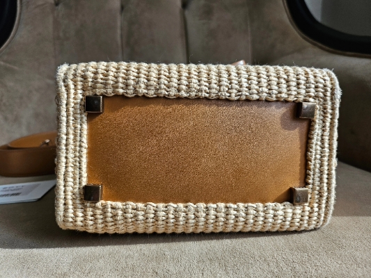 新品未使用BOYY BOBBY 18 RAFFIA BOYY Bobby Soft raffia bag for Women - Beige in UAE | Level