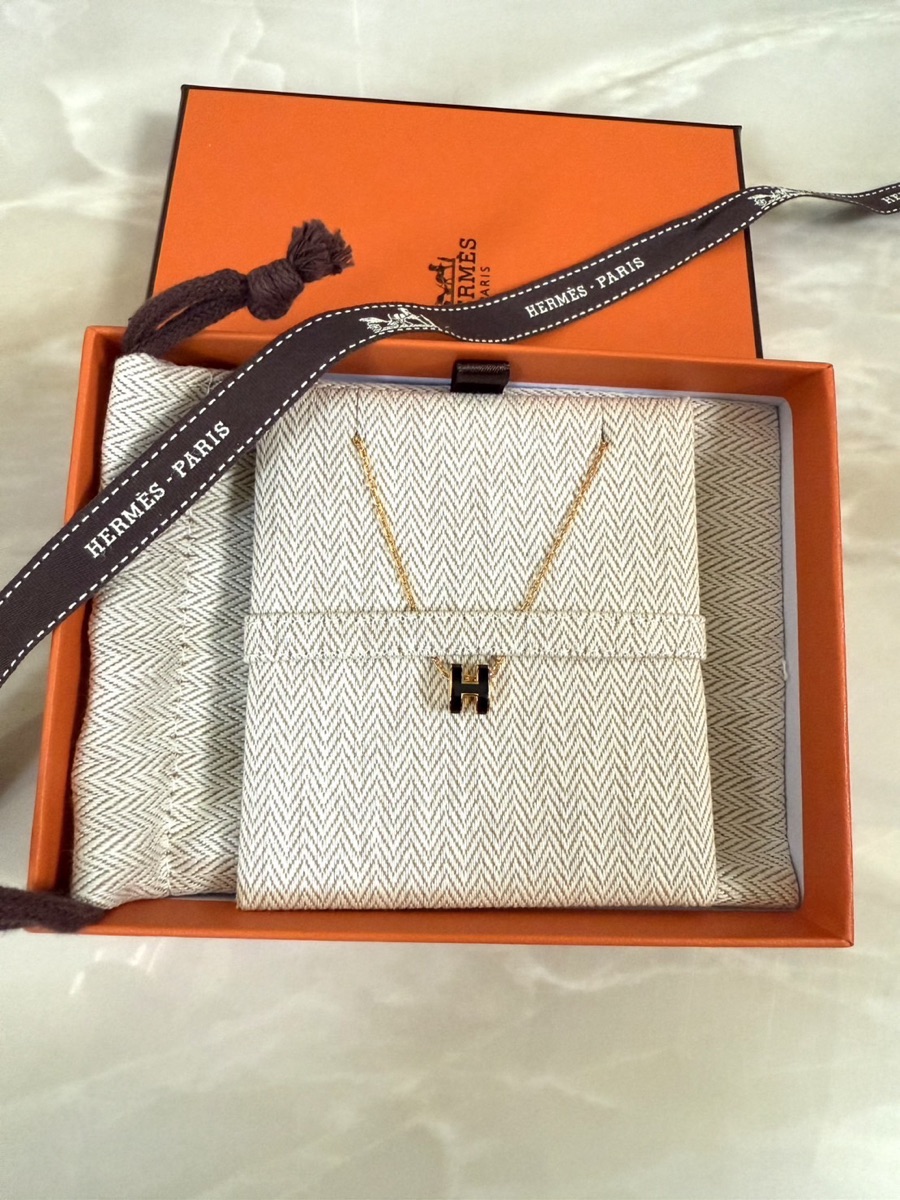 Hermes Mini Pop H Pendant In Lacquered Metal With Gold