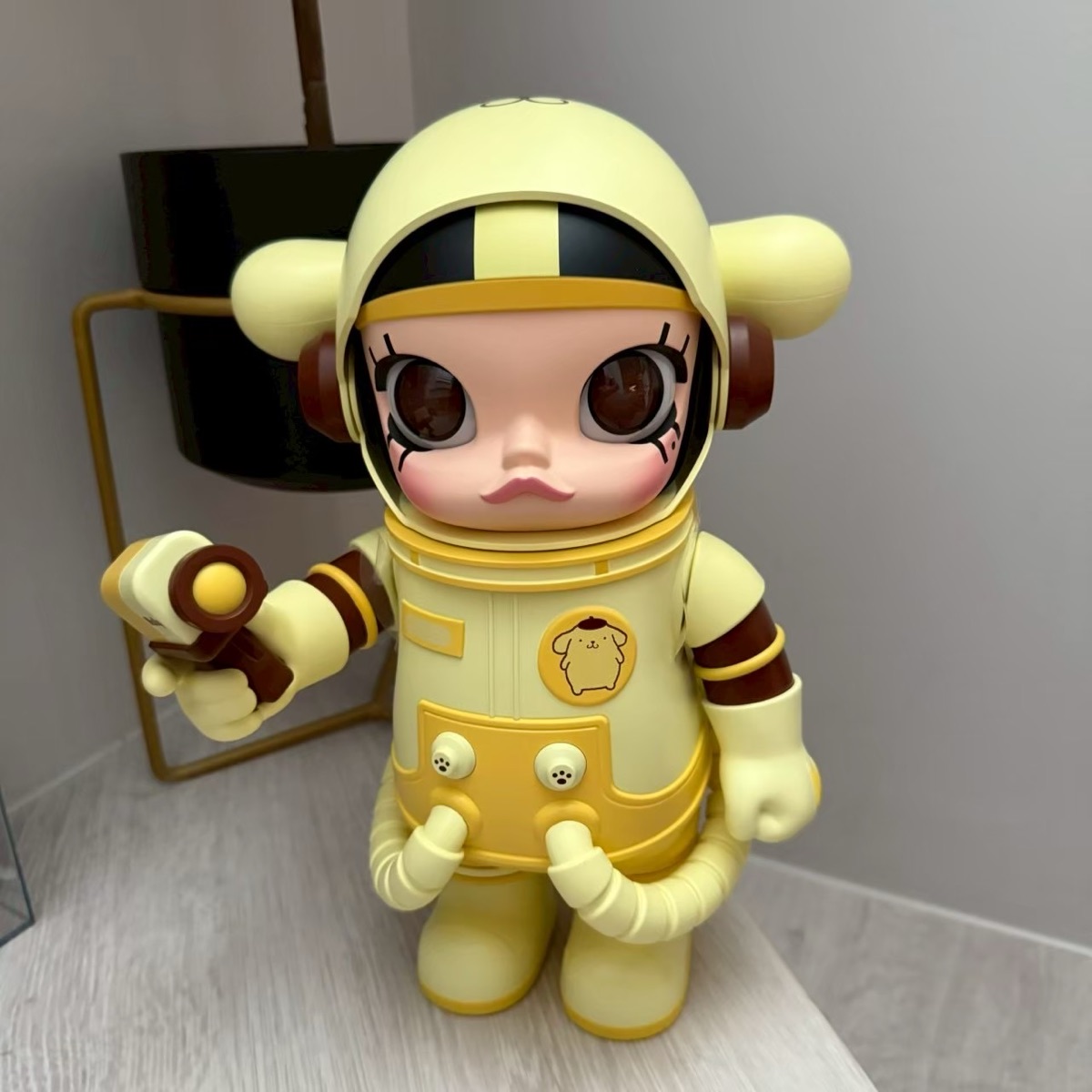 เช็คการ์ด) Pop Mart Pompompurin (MEGA SPACE MOLLY 400 Sanrio