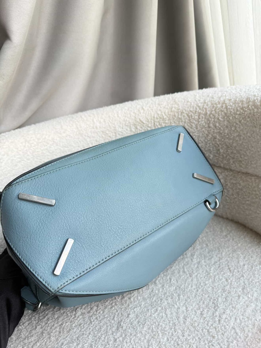 ハンドバッグ LOEWE LIGHT BLUE LEATHER SMALL PUZZLE HANDBAG 5 Reasons to Buy a Loewe Bag - PurseBlog