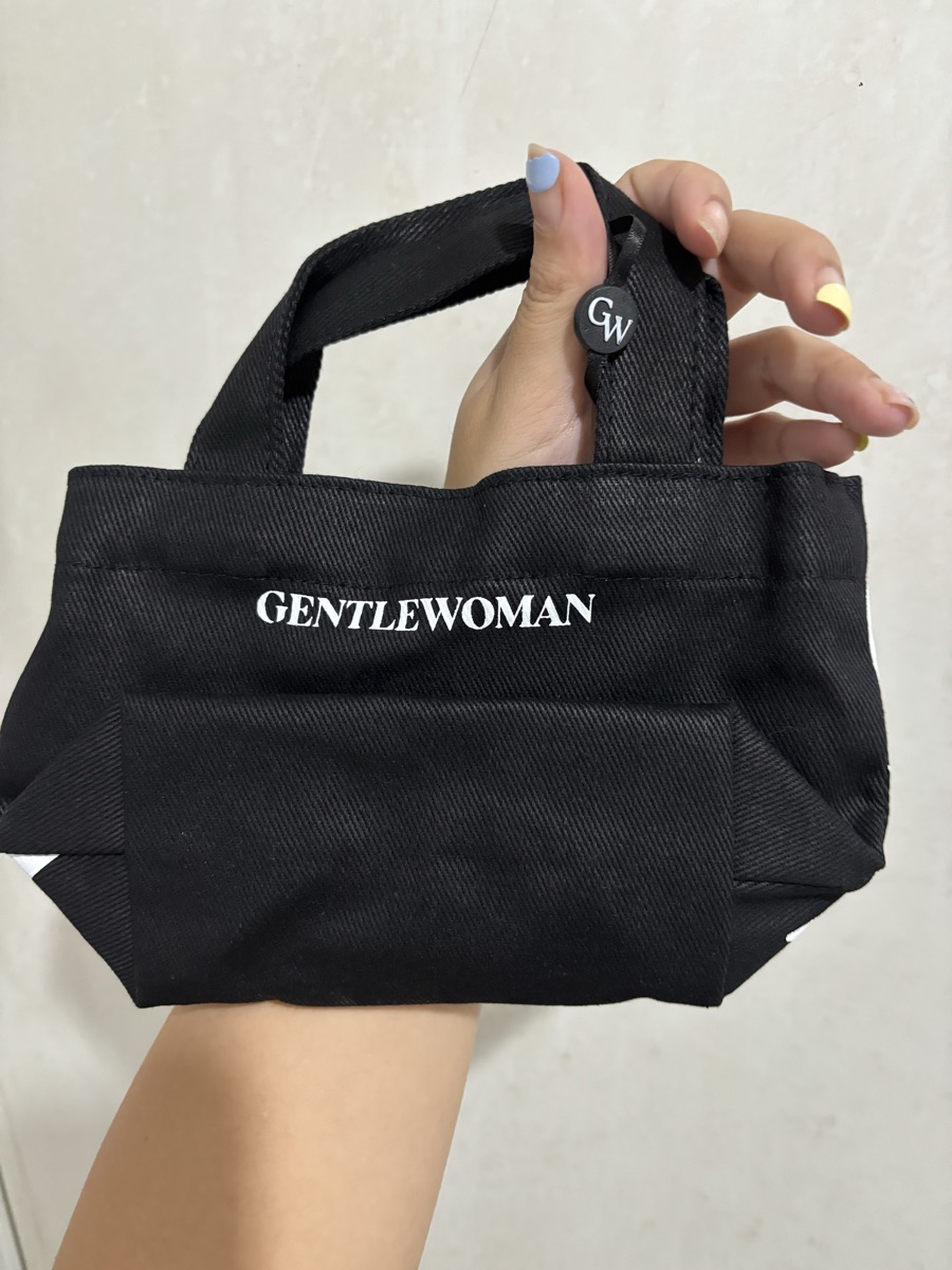 GENTLEWOMAN★GW BLACK MICRO CANVAS TOTE トート 日本未入荷 GENTLEWOMAN☆GW BLACK MICRO CANVAS TOTE バッグ 日本未入荷