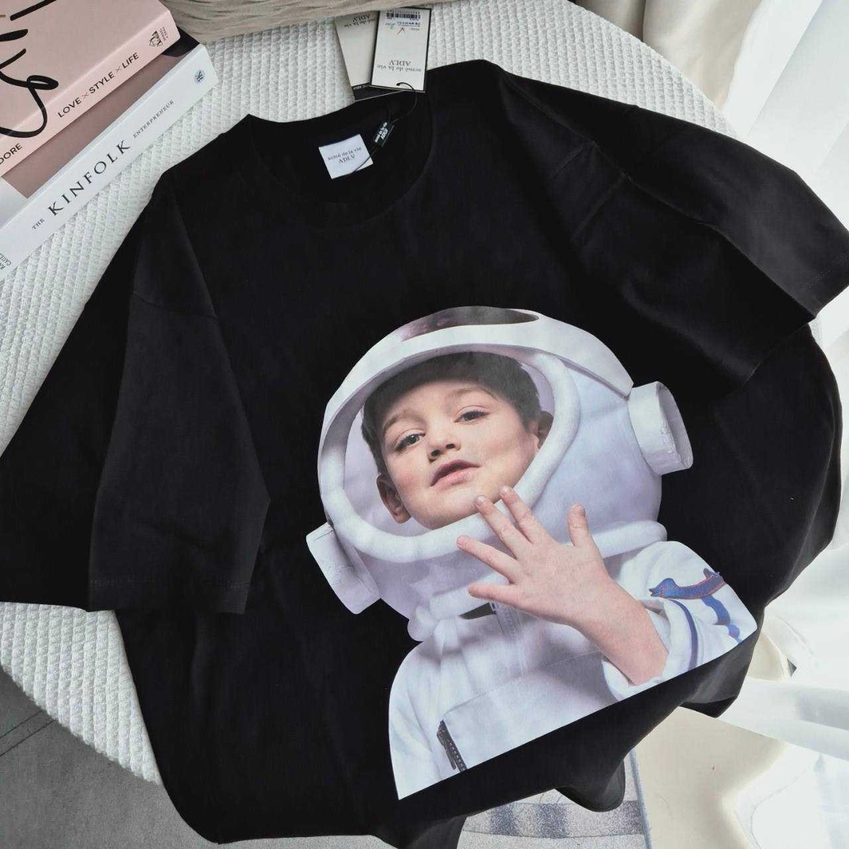 acmé de la vie Baby Face Short Sleeve T-Shirt Black