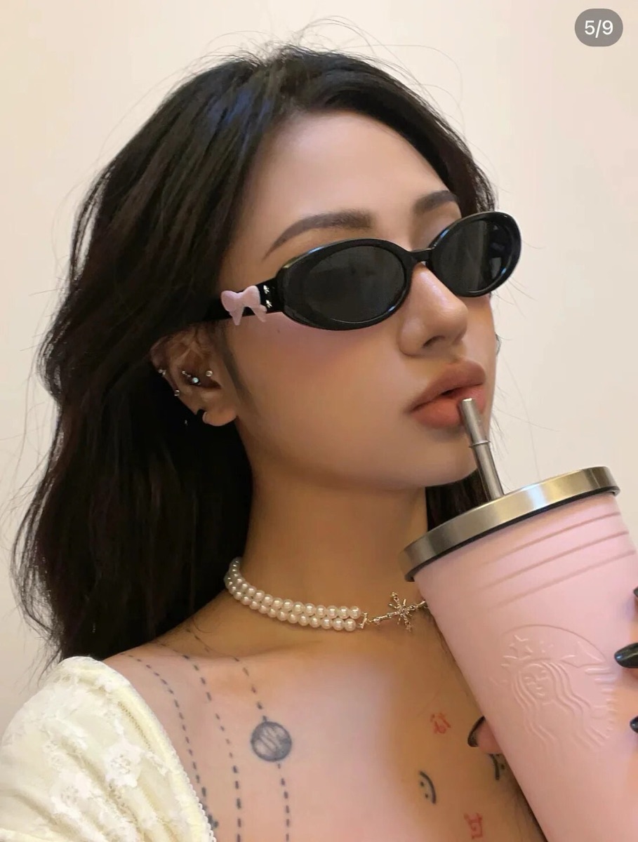 Gentle Monster Jennie - Hush 01 In Black Acetate Frame With