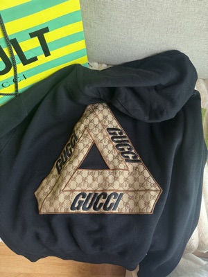 Palace Gucci Tri-Ferg HoodieパレスグッチGGフーディーブラック Palace x Gucci Hoodie with Tri-Ferg GG Patch Black - 22FW