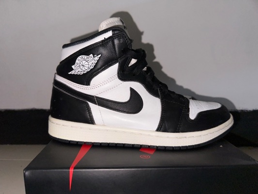 Buy Sell Jordan Retro High OG Black White 2014 SASOM