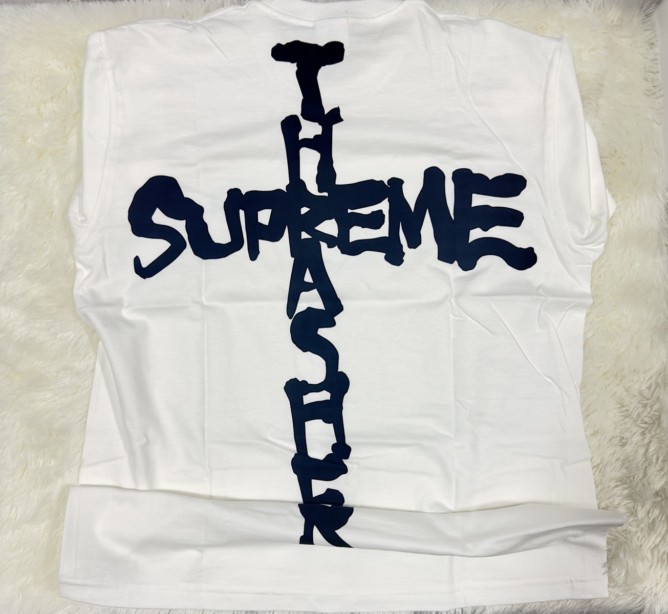 ช้อป Supreme Thrasher Cross Tee White (FW24)ของแท้ที่ SASOM