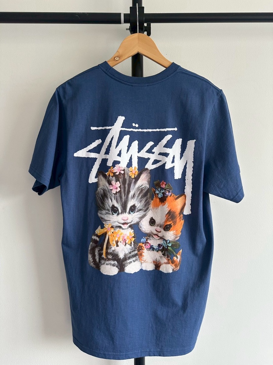 ★STUSSY★Stussy Kittens T-Shirt Midnight★追跡可★大人気★ Stussy Kittens Tee Black White Midnight 3colors T-shirts
