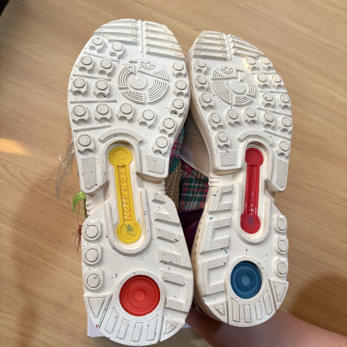 【スーザン834】 Adidas ZX 8000 “Super Earth”xSean Wotherspoon