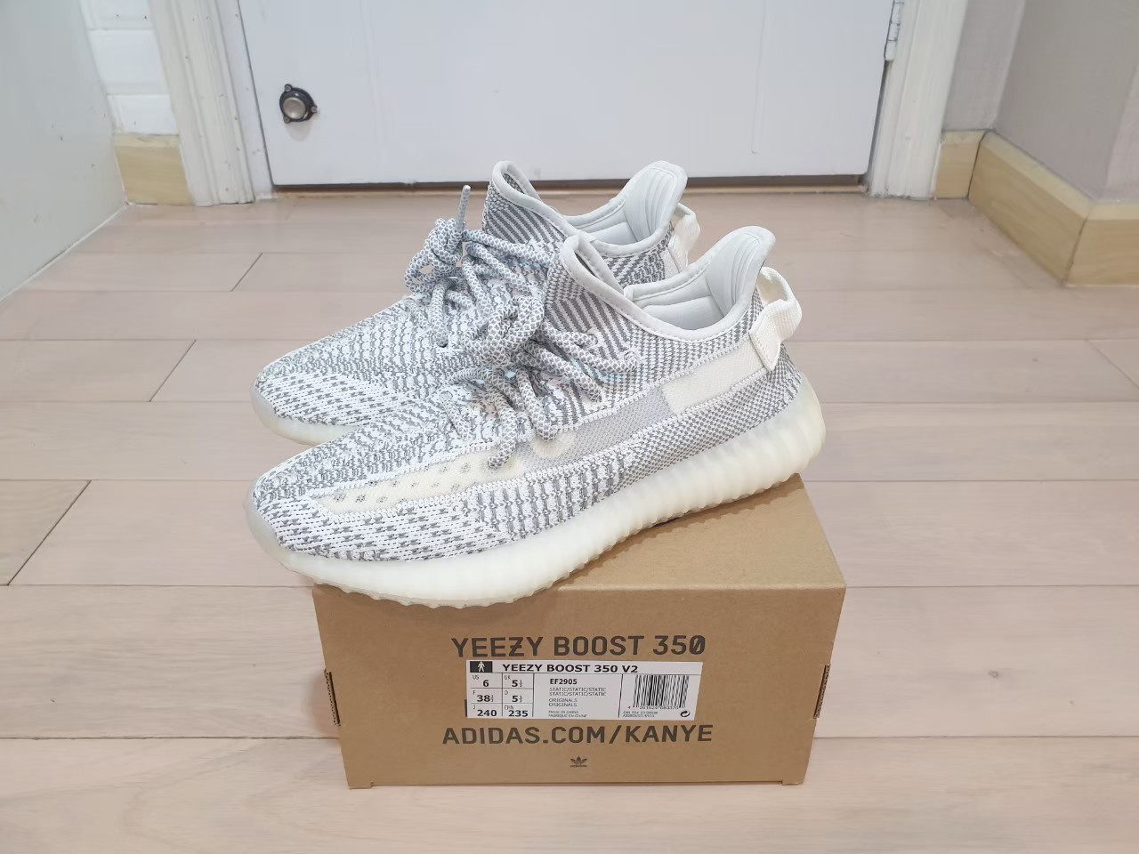 Yeezy 350 V2 Static Non Reflective | Sasom