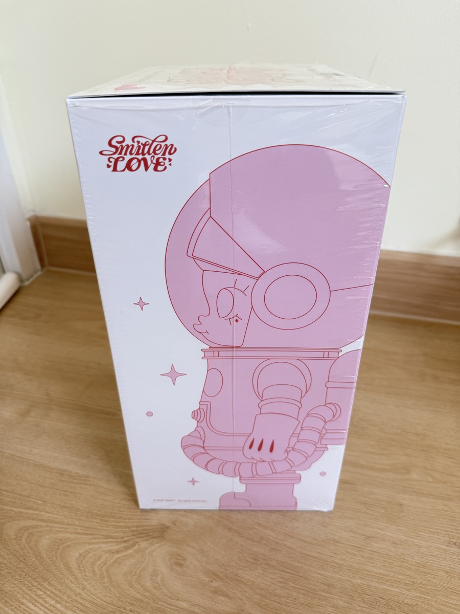 Pop Mart Mega Space Molly 400% Smitten Love | ของแท้ Pop Mart Mega Space Molly 400% Smitten Love | ของแท้